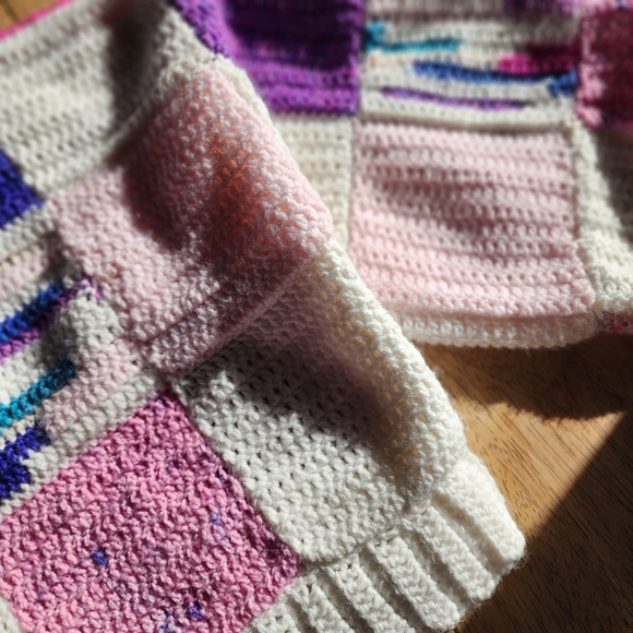 Crochet patchwork cardigan sweater - Picture 5 of 6